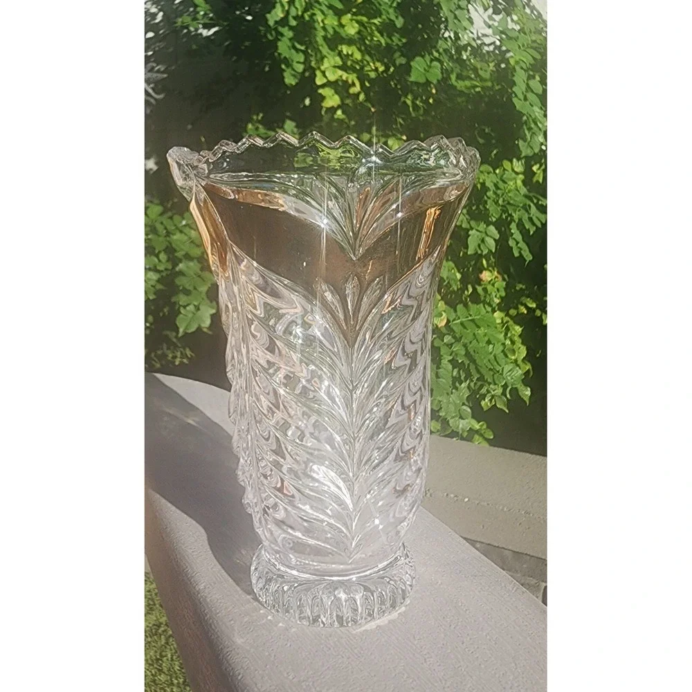 Crystal Vase Anna Hutte‎ Germany Gold Trim Accents 6.25
